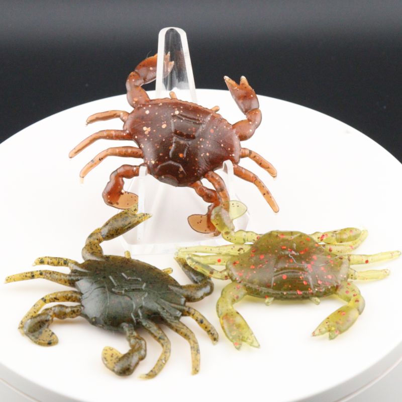 1.3-inch crab lure set of three colorful crabs on clear holder
